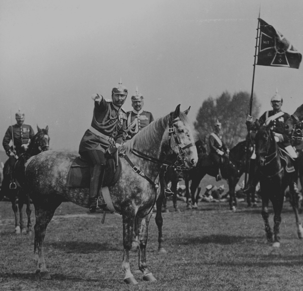 Wilhelm II. beim Kaisermanöver 1905 im Raum Limburg an der Lahn