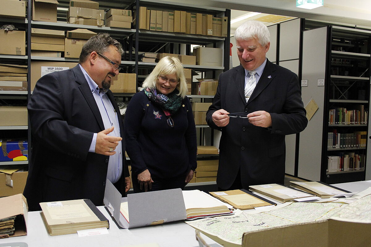 Gemeinsame Archivalienschau im Magazin, 24.10.2018