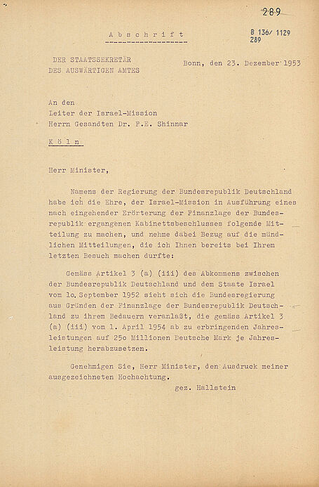 Schreiben des Auswärtigen Amts an den Leiter der Israel-Mission, Dr. F. E. Shinnar, 23. Dezember 1953 maschinengeschriebener Brief des Staatssekretärs des Auswärtigen Amtes an den Leiter der Israel-Mission, Dr. F. E. Shinnar