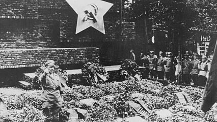 Rede Ernst Thälmanns bei der Einweihung der Gedenkstätte in Berlin-Friedrichsfelde, 13. Juni 1926