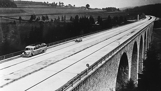 Reichsautobahn Berlin-Bayreuth.- Saalebrücke Rudolphstein bei Hirschberg&nbsp;(ca. 1938/1940)