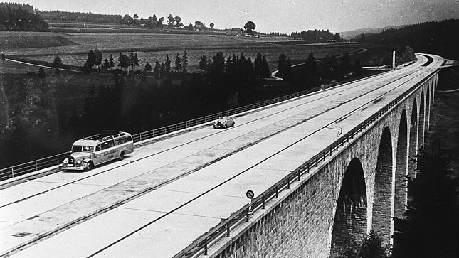 Reichsautobahn Berlin-Bayreuth.- Saalebrücke Rudolphstein bei Hirschberg&nbsp;(ca. 1938/1940)