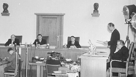 Prozess vor dem Obersten Gericht der DDR gegen sieben Agenten am 09.06.1955
