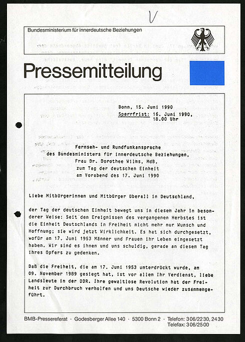 Erste Seite einer Pressemitteilung des Bundesministeriums für innerdeutsche Beziehungen vom 15. Juni 1990