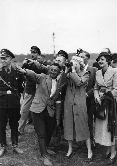 Anny Ondra erwartet Schmelings Rückkehr aus den USA nach seinem Sieg im Boxkampf gegen Joe Louis, 26. Juni 1936