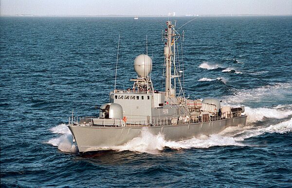 Schnellboot P 6118 „Seeadler“ der Bundesmarine auf der Ostsee