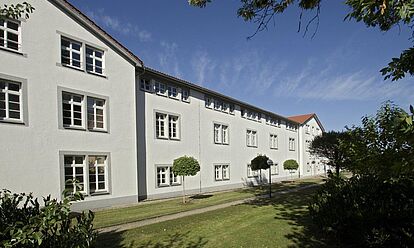 Blick von außen auf den Archivstandort Erfurt
