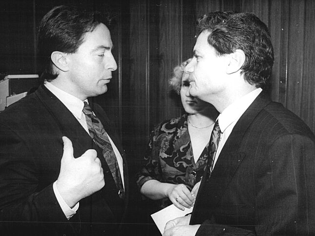 Bild mit DDR-Innenminister Peter-Michael Diestel und Joachim Gauck bei der Wahl Gaucks zum Bundesbeauftragten für die Stasi-Unterlagen, Berlin 28. September 1990