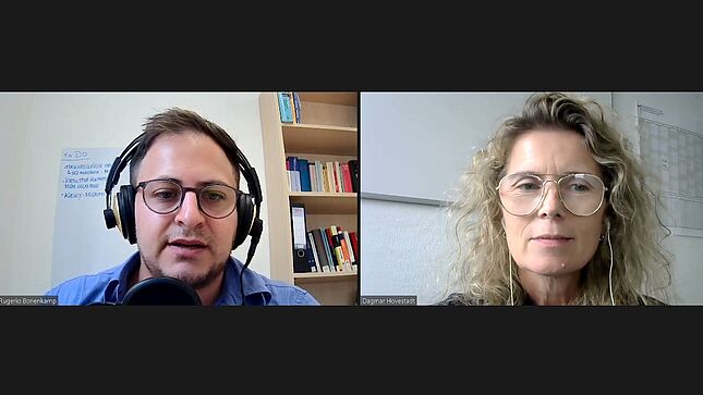 Screenshot eines Zoom-Meetings. Die Köpfe von Daniel Bonenkamp und Dagmar Hovestädt sind zu erkennen.
