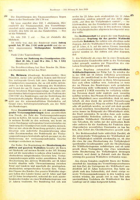 Druckseite eines maschinengeschriebenen zweispaltigen Protokolls