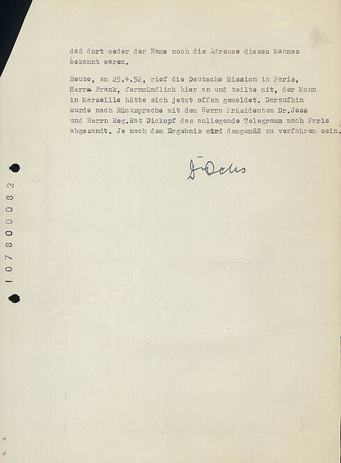 Maschinengeschriebenes Dokument mit händischer Unterschrift