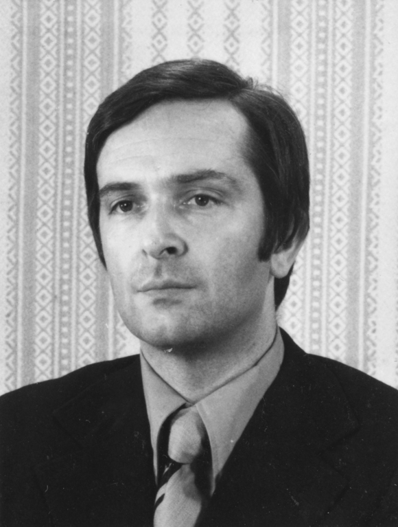 Foto von Bernd Kaufmann von seiner Kaderkarteikarte. 