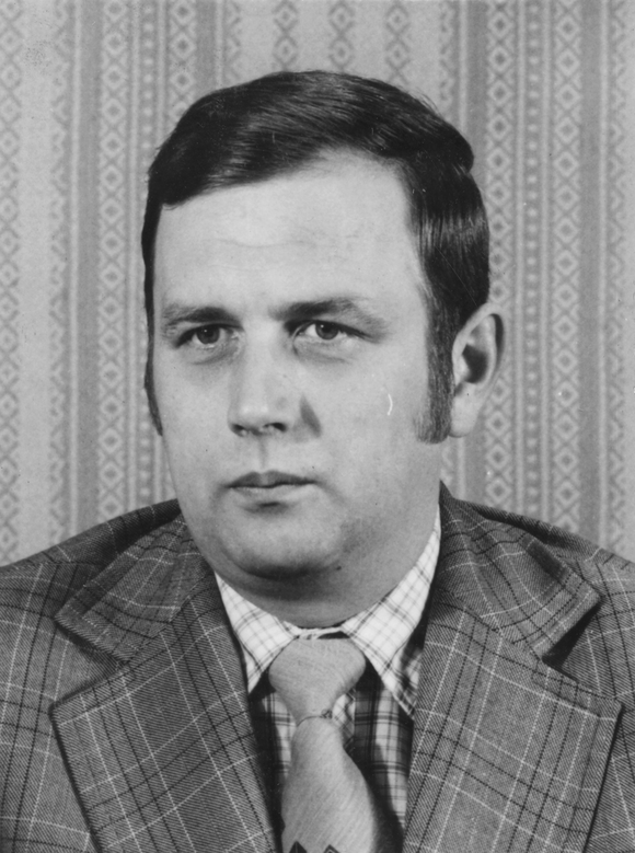 Foto von Udo Lemme von seiner Kaderkarteikarte. 