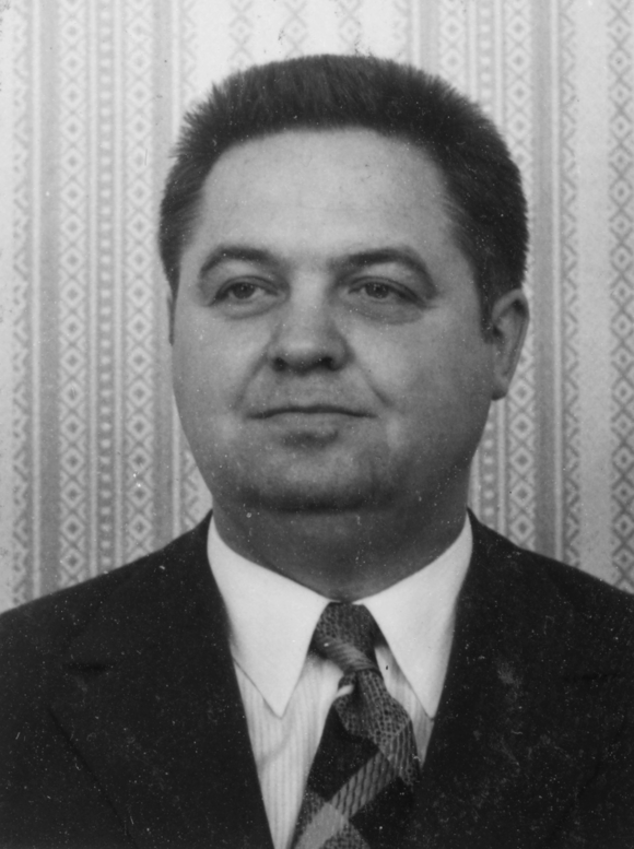 Foto von Gerhard Lange von seiner Kaderkarteikarte. 