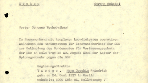 Schreiben Mielkes an den KGB-Vorsitzenden Tschebrikow zu den Vernehmungen von Tiedge (Ausschnitt)