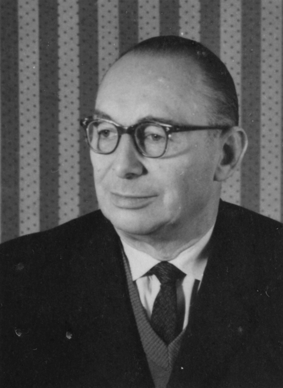 Foto von Reinhold Knoppe von seiner Kaderkarteikarte. 