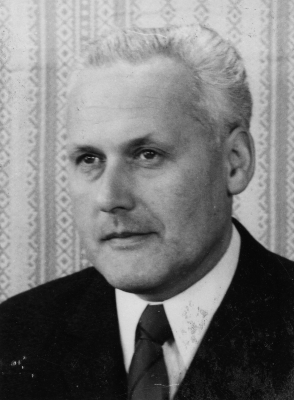 Foto von Siegfried Leibholz von seiner Kaderkarteikarte. 